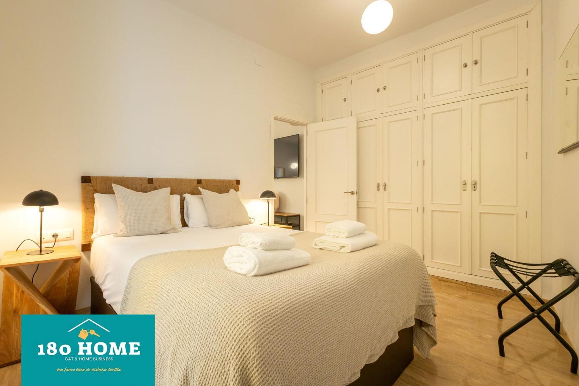 180 Home Goyeneta Luxury Σεβίλλη Εξωτερικό φωτογραφία